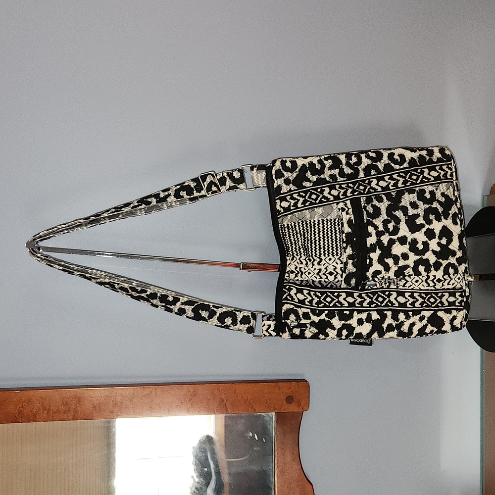 Bocabag black and white cloth print EUC